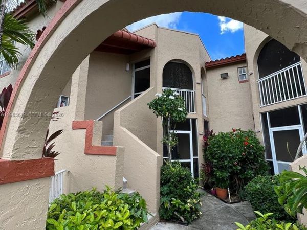 8657 SW 5th St, Unit 205, Pembroke Pines, FL 33025