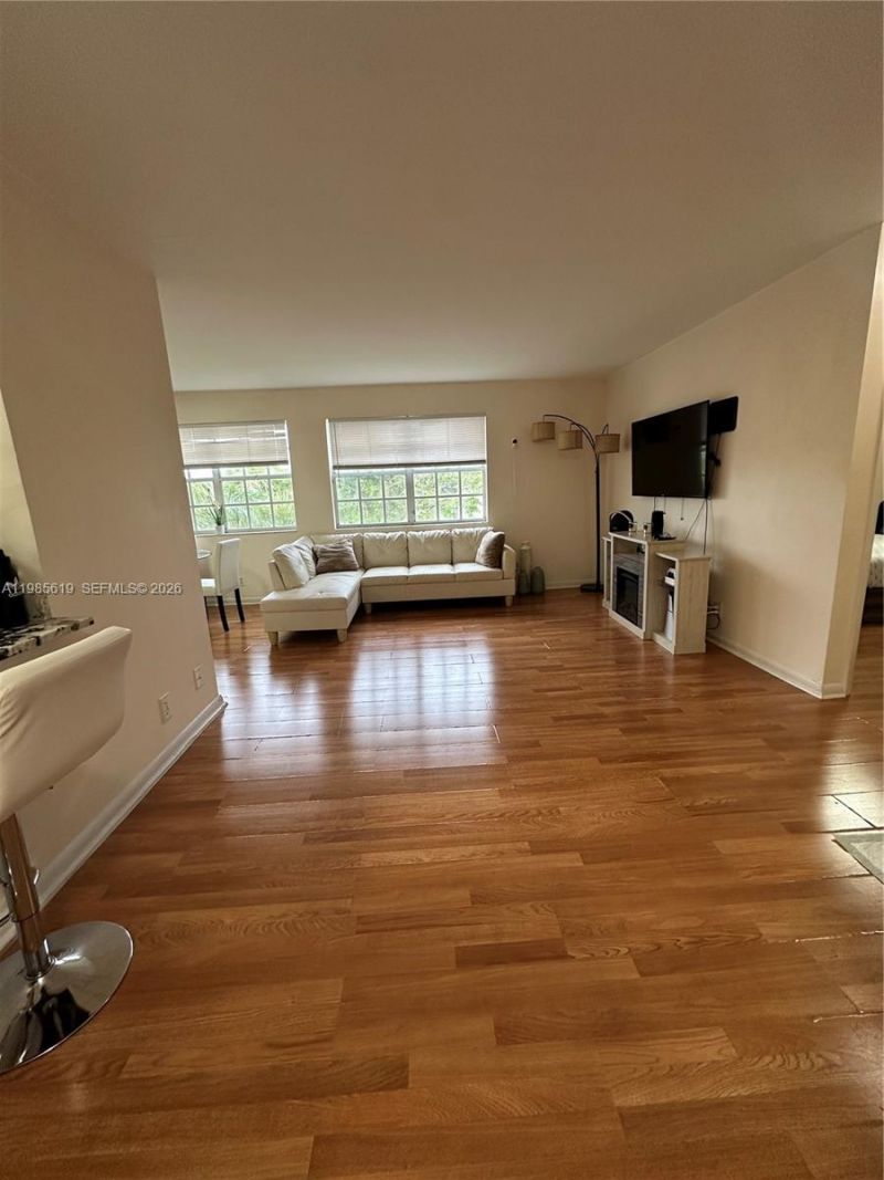 8657 SW 5th St , Unit 205, Pembroke Pines, FL 33025 Photo