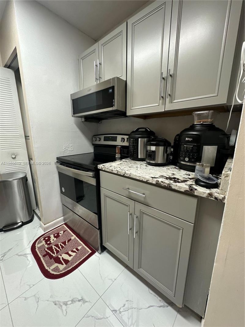 8657 SW 5th St, Unit 205, Pembroke Pines, FL 33025 Photo