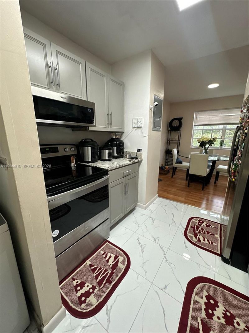 8657 SW 5th St, Unit 205, Pembroke Pines, FL 33025 Photo