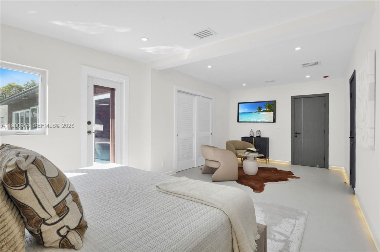 8220 SW 133rd St , Pinecrest, FL 33156 Photo