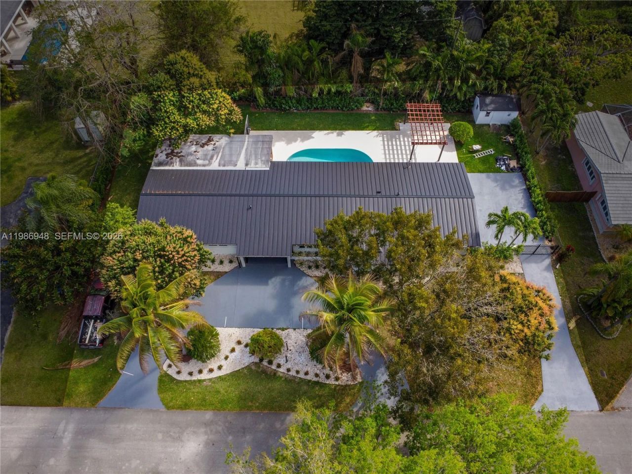 8220 SW 133rd St , Pinecrest, FL 33156 Photo