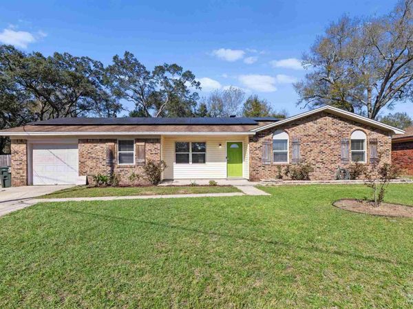 4975 La Ventana Ct, Pensacola, FL 32526