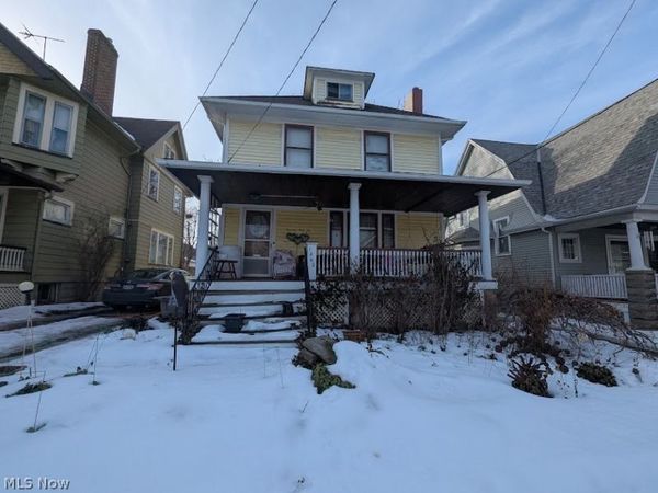 1462 Rosewood Avenue, Lakewood, OH 44107