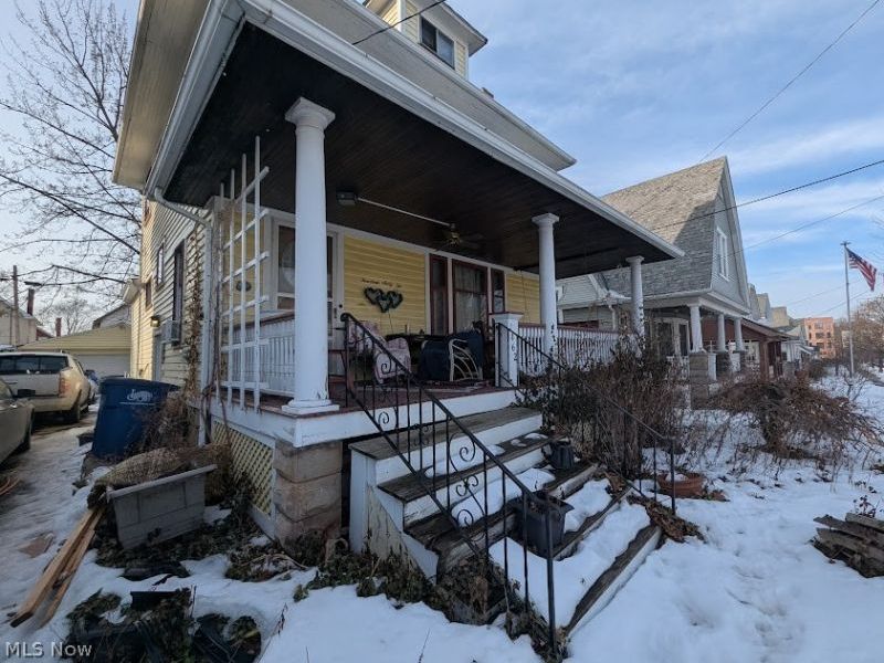 1462 Rosewood Avenue , Lakewood, OH 44107 Photo 2