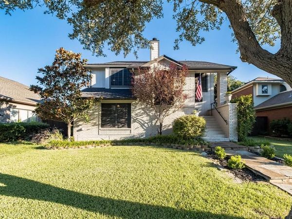 2939 Hunters Point Lane, Carrollton, TX 75007