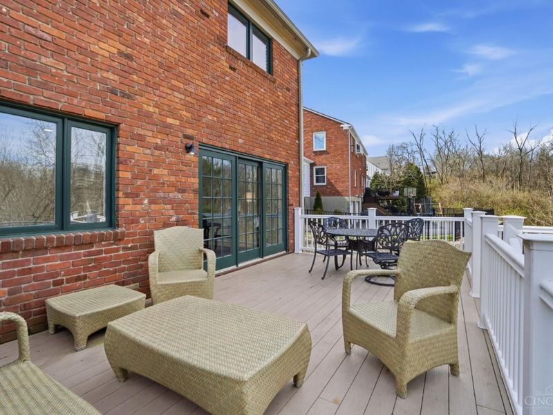 2880 Alpine Terrace, Cincinnati, OH 45208 Photo 18