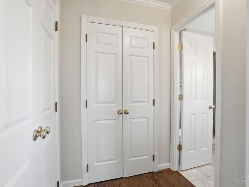 2880 Alpine Terrace, Cincinnati, OH 45208 Photo 24