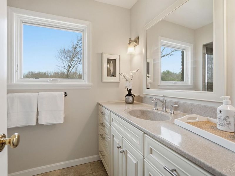 2880 Alpine Terrace, Cincinnati, OH 45208 Photo 25