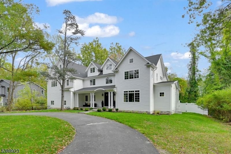 466 White Oak Ridge Rd, Millburn, NJ 07078 Main Photo