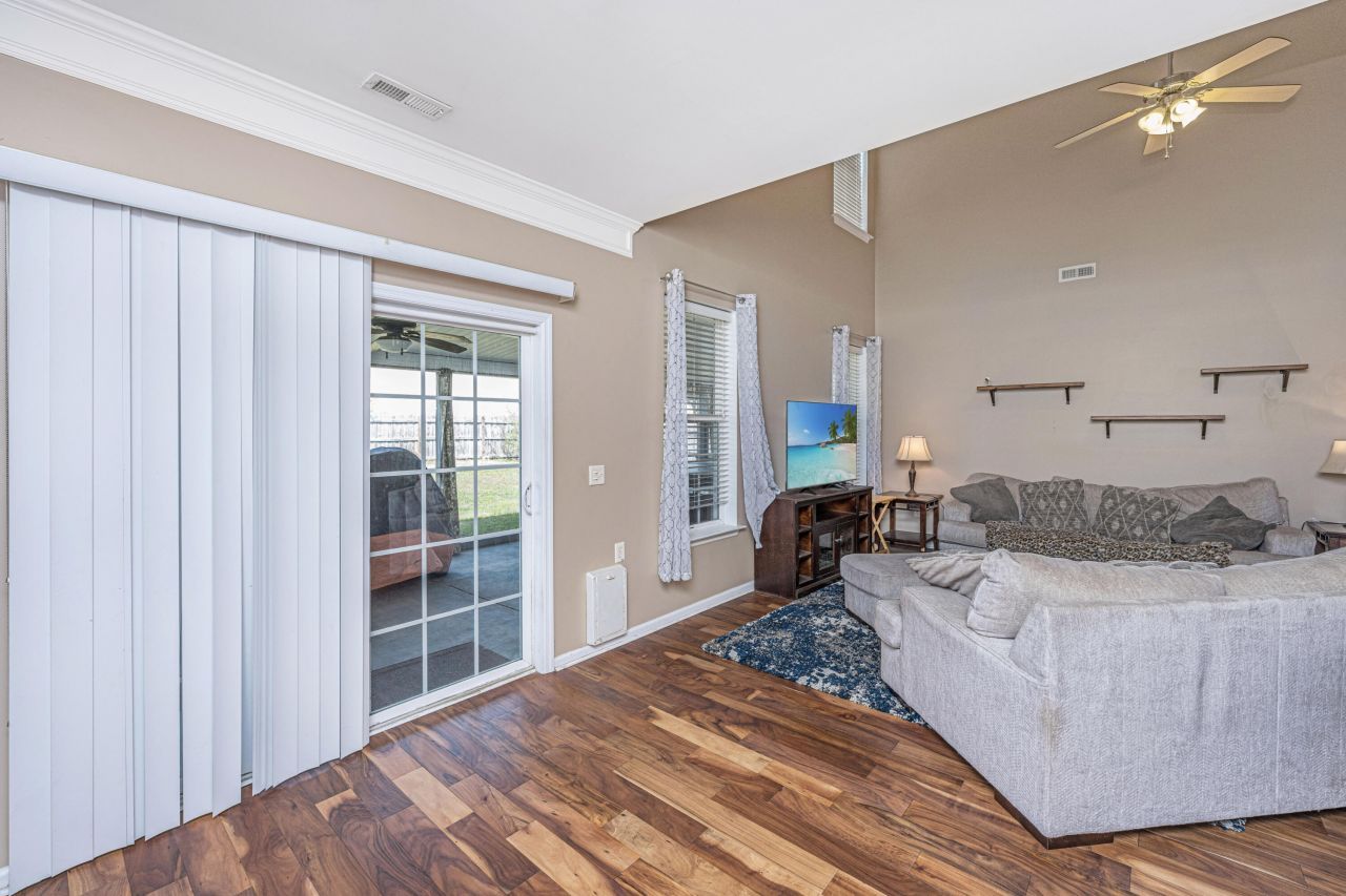 101 Burr Oak Street Photo 13