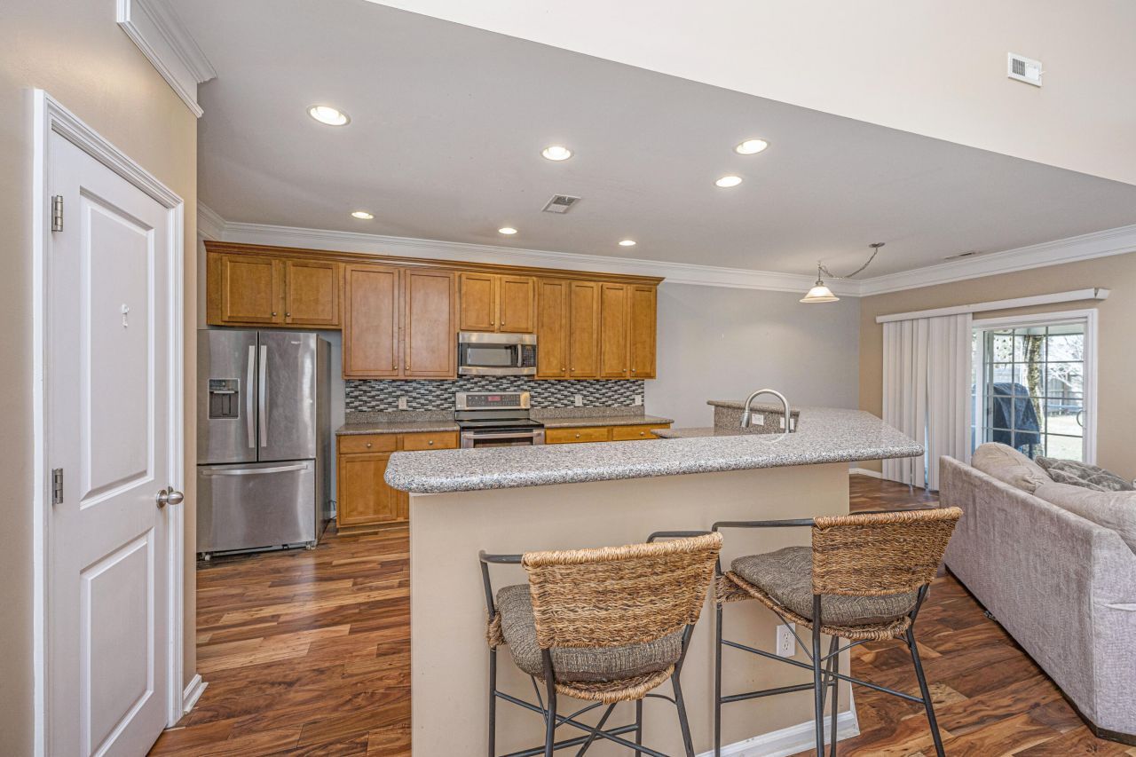 101 Burr Oak Street Photo 14