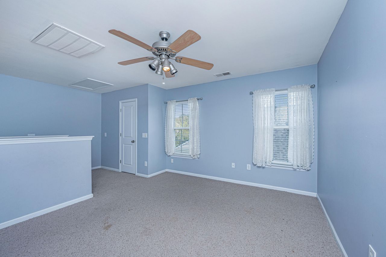 101 Burr Oak Street Photo 24