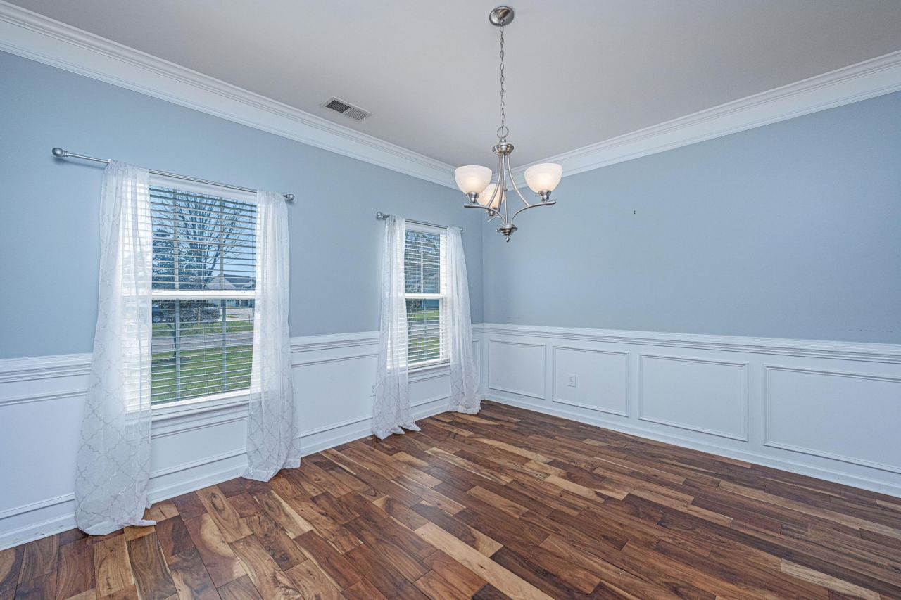 101 Burr Oak Street Photo 7