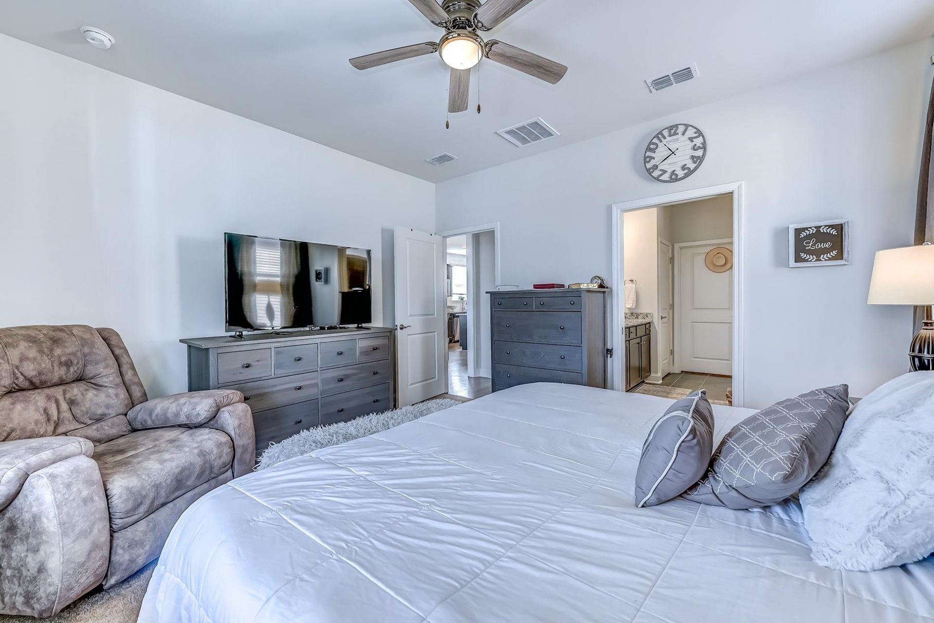 1352 Littleleaf Loop Photo 15