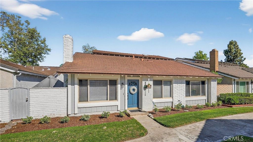 1913 W Wakeham, Santa Ana, CA 92704 Main Photo