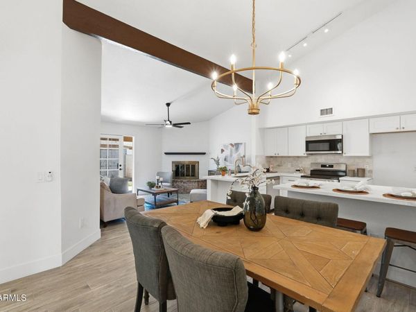 6813 W EVA Street, Peoria, AZ 85345