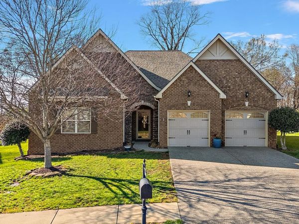 535 Cloverhill Ln , Lebanon, TN 37090