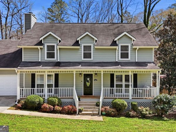 4922 Willow Creek Drive, Woodstock, GA 30188