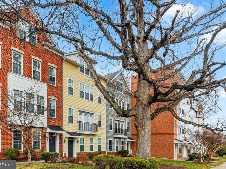 224 N Summit Avenue , Gaithersburg, MD 20877 Main Photo