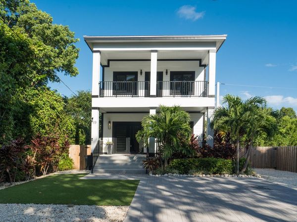 19 Coral Way, KEY LARGO, FL 33037