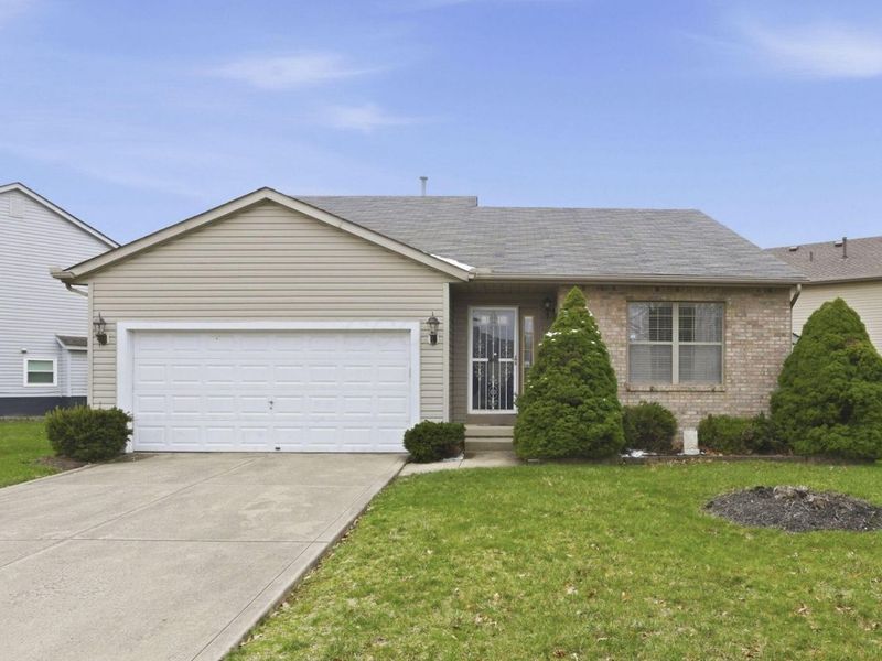 7865 Merdon Drive , Blacklick, OH 43004 Photo 2