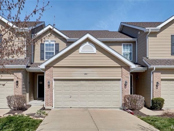 1351 New Charter Lane, O'Fallon, MO 63366