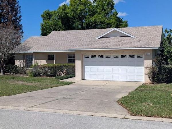 108 TWIN LAKE CIRCLE, UMATILLA, FL 32784