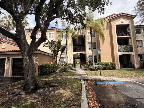 2123 Renaissance Boulevard, Unit 202, Miramar, FL 33025