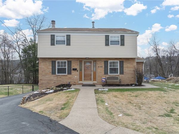 5195 Janie Dr, Pittsburgh, PA 15227