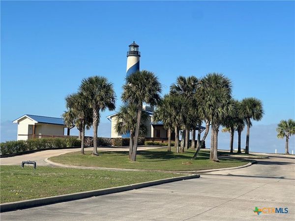 3223 Camp Hulen Drive , Palacios, TX 77465