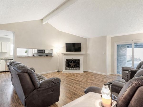 317 Stillmeadow Drive, Garland, TX 75040