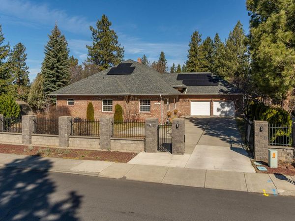 19610 Poplar Street, Bend, OR 97702