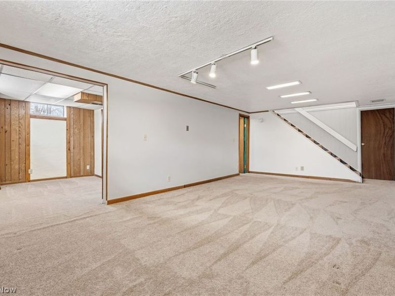 2465 Meadowside Street NW, Massillon, OH 44647 Photo 19