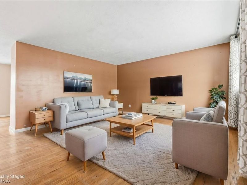 2465 Meadowside Street NW, Massillon, OH 44647 Photo 2