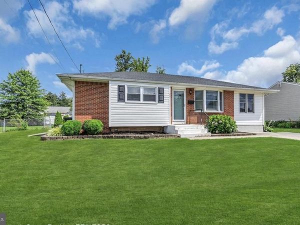 20 DUNCAN DRIVE, HAMILTON, NJ 08690