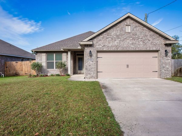 702 Shady Lane Drive, Fort Walton Beach, FL 32547