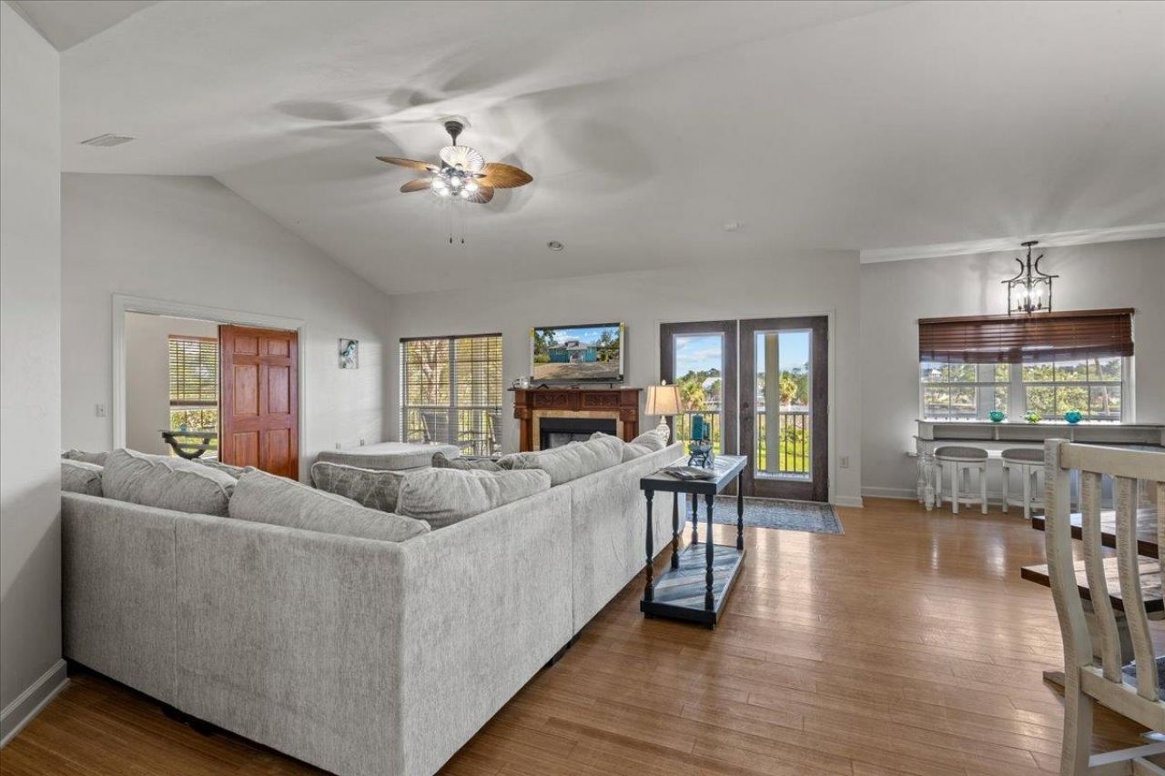 6136 SW 358 Highway , Steinhatchee, FL 32359 Photo