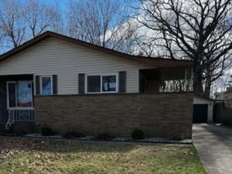 983 E 179 Street, Cleveland, OH 44119 Photo 1