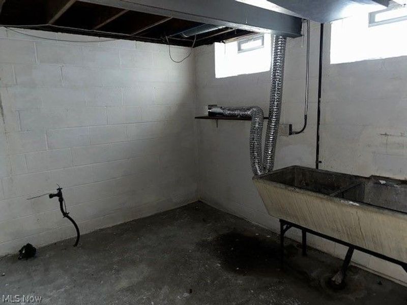 983 E 179 Street, Cleveland, OH 44119 Photo 19