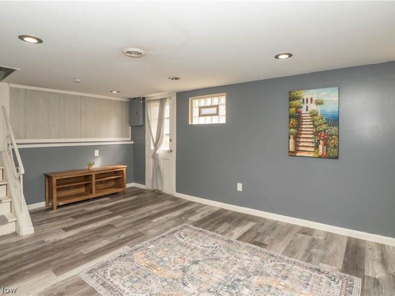 5619 Meadow Lane , Bedford, OH 44146 Photo 22