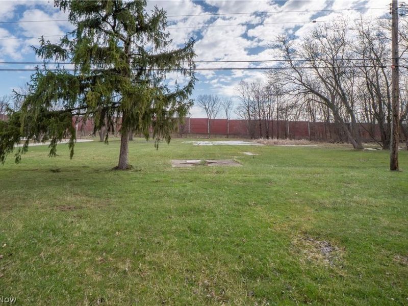 5619 Meadow Lane , Bedford, OH 44146 Photo 31