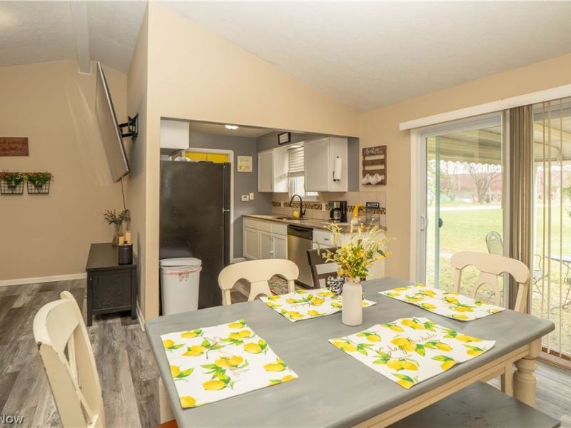 5619 Meadow Lane , Bedford, OH 44146 Photo 9