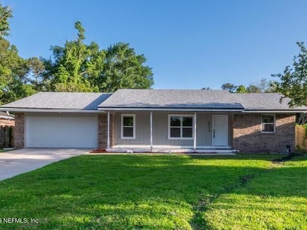 1532 LEESTAN Court, Orange Park, FL 32073