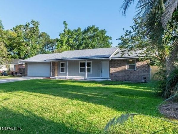 1532 LEESTAN Court, Orange Park, FL 32073