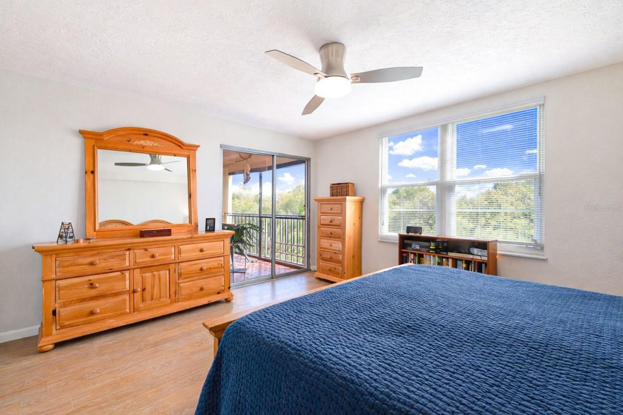 4651 1st Street Ne, Unit 303, Saint Petersburg, FL 33703 Photo