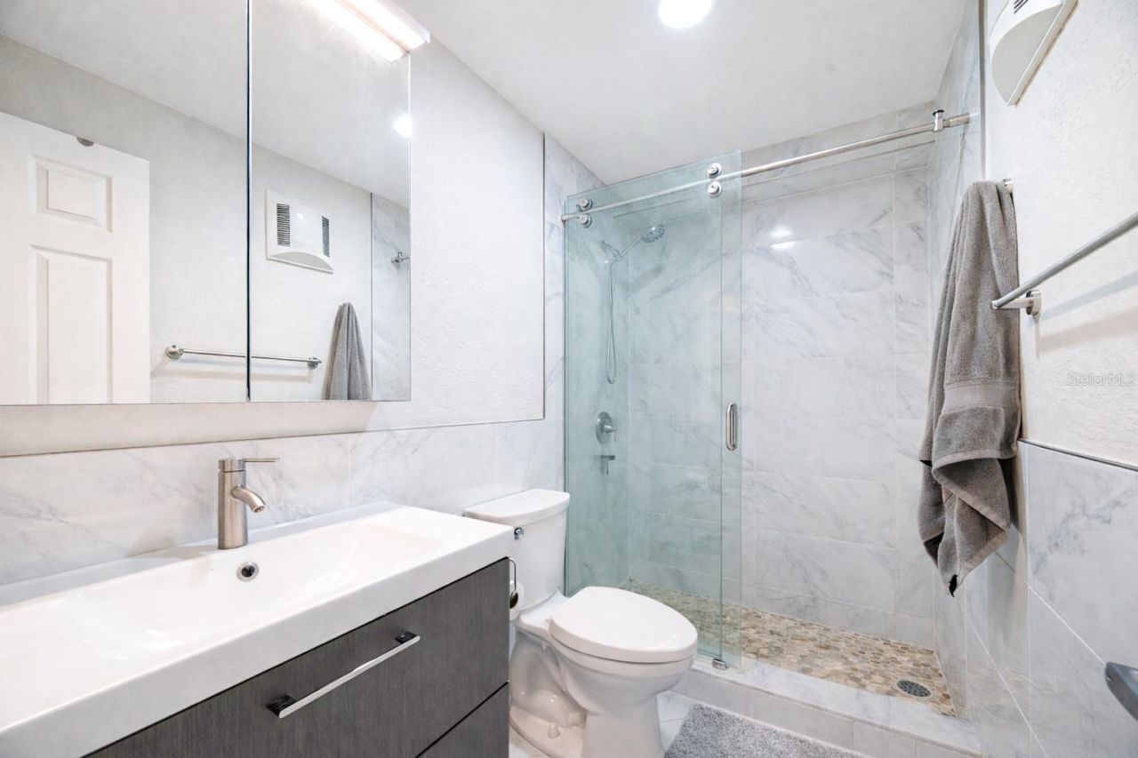 4651 1st Street Ne, Unit 303, Saint Petersburg, FL 33703 Photo