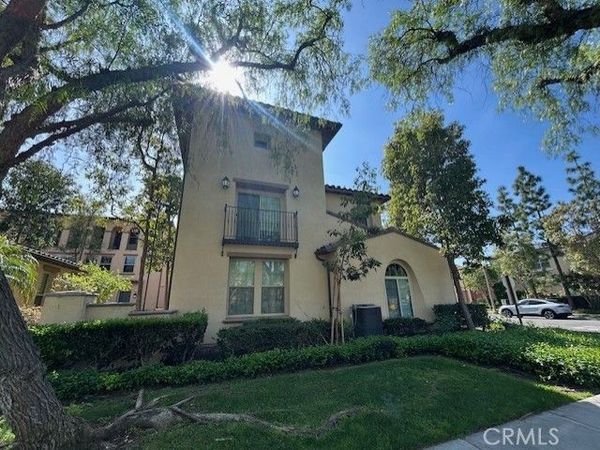 58 Cienega, Irvine, CA 92618