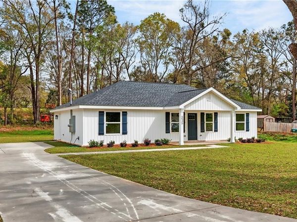5545 Versye Avenue, Theodore, AL 36695