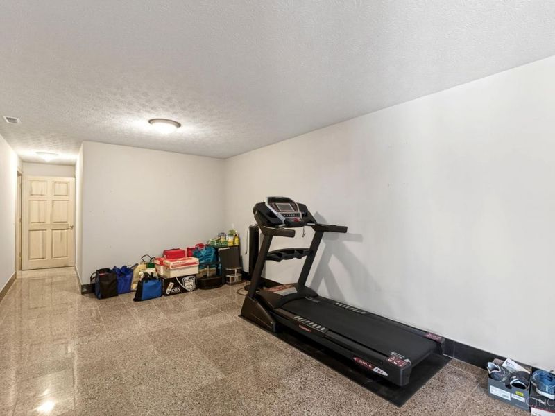 453 Timberlea Trail, Kettering, OH 45429 Photo 67